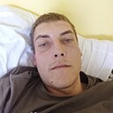 Знакомства: Виктор, 30 лет, Селятино