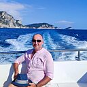 Знакомства: Александр, 40 лет, Модена