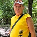 Знакомства: Юра, 31 год, Солнечнодольск