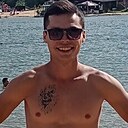 Знакомства: Максим, 28 лет, Москва