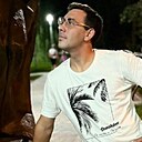 Знакомства: Артём, 29 лет, Добруш