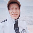 Знакомства: Максим, 27 лет, Великий Новгород