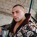 Знакомства: Максим, 27 лет, Валуйки