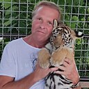 Знакомства: Виктор, 64 года, Новомосковск