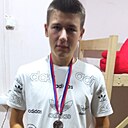 Знакомства: Алекс, 21 год, Уржум