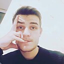 Знакомства: Юрій, 24 года, Киев