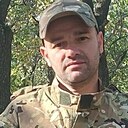 Знакомства: Руслан, 40 лет, Миллерово