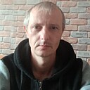 Знакомства: Илья, 38 лет, Белово