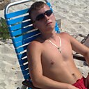 Знакомства: Виталя, 35 лет, Тюмень