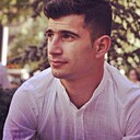 Знакомства: Арман, 25 лет, Ереван