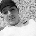 Знакомства: Максим, 20 лет, Караганда