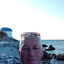 Знакомства: Олег, 61 год, Симферополь