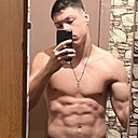Знакомства: Дмитрий, 20 лет, Москва