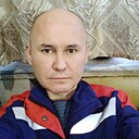 Знакомства: Рафаэль, 45 лет, Краснотурьинск