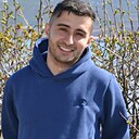 Знакомства: Илюха, 30 лет, Магадан