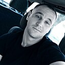 Знакомства: Максим, 32 года, Мостовской