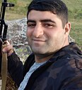 Знакомства: Мхитар, 28 лет, Ереван