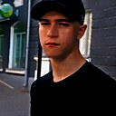 Знакомства: Леонид, 20 лет, Псков