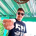 Знакомства: Максим, 20 лет, Белово