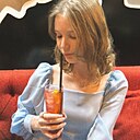 Знакомства: Арина, 20 лет, Нижневартовск