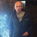 Знакомства: Максим, 31 год, Алчевск