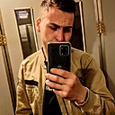 Знакомства: Bogdan, 24 года, București