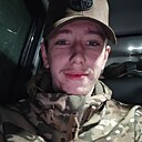 Знакомства: Слава, 23 года, Ясиноватая