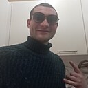 Знакомства: Евгений, 32 года, Крупки