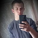 Знакомства: Артем, 23 года, Красный Холм