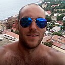 Знакомства: Илья, 35 лет, Орел