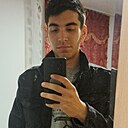 Знакомства: George, 25 лет, București