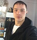 Знакомства: Максим, 35 лет, Краснотурьинск