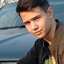 Знакомства: Максим, 22 года, Караганда