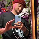 Знакомства: Виктор, 31 год, Абинск