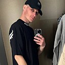 Знакомства: Максим, 30 лет, Познань