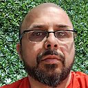 Знакомства: Adrian, 44 года, București