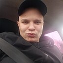 Знакомства: Илья, 25 лет, Урень