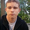Знакомства: Данил Борисенко, 20 лет, Азов