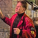 Знакомства: Артём, 35 лет, Миллерово