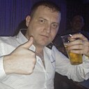 Знакомства: Артём, 41 год, Геническ