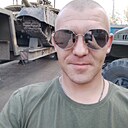 Знакомства: Максим, 32 года, Калуга
