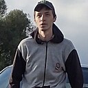 Знакомства: Евгений, 31 год, Саратов