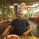 Знакомства: Гарик, 41 год, Тюмень