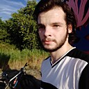 Знакомства: Максим, 25 лет, Владивосток