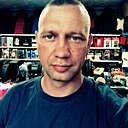 Знакомства: Артем, 32 года, Белово