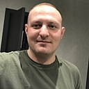 Знакомства: Макс, 35 лет, Киров