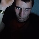 Знакомства: Антон, 24 года, Волноваха
