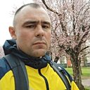 Знакомства: Александр, 40 лет, Круглое