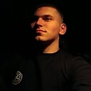 Знакомства: Иван, 24 года, Луга