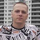 Знакомства: Кирилл, 25 лет, Волхов